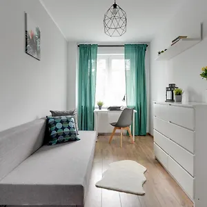 https://pokoje-gdask-rybacka.gdanskhotel.org